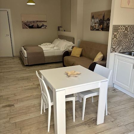 Appartamento Con Patio Монополи Экстерьер фото